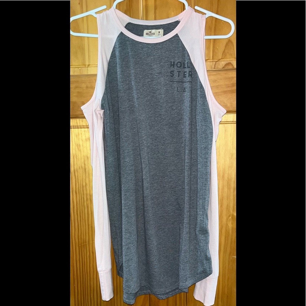 Hollister longsleeve shirt off the shoulder sleeves Size M